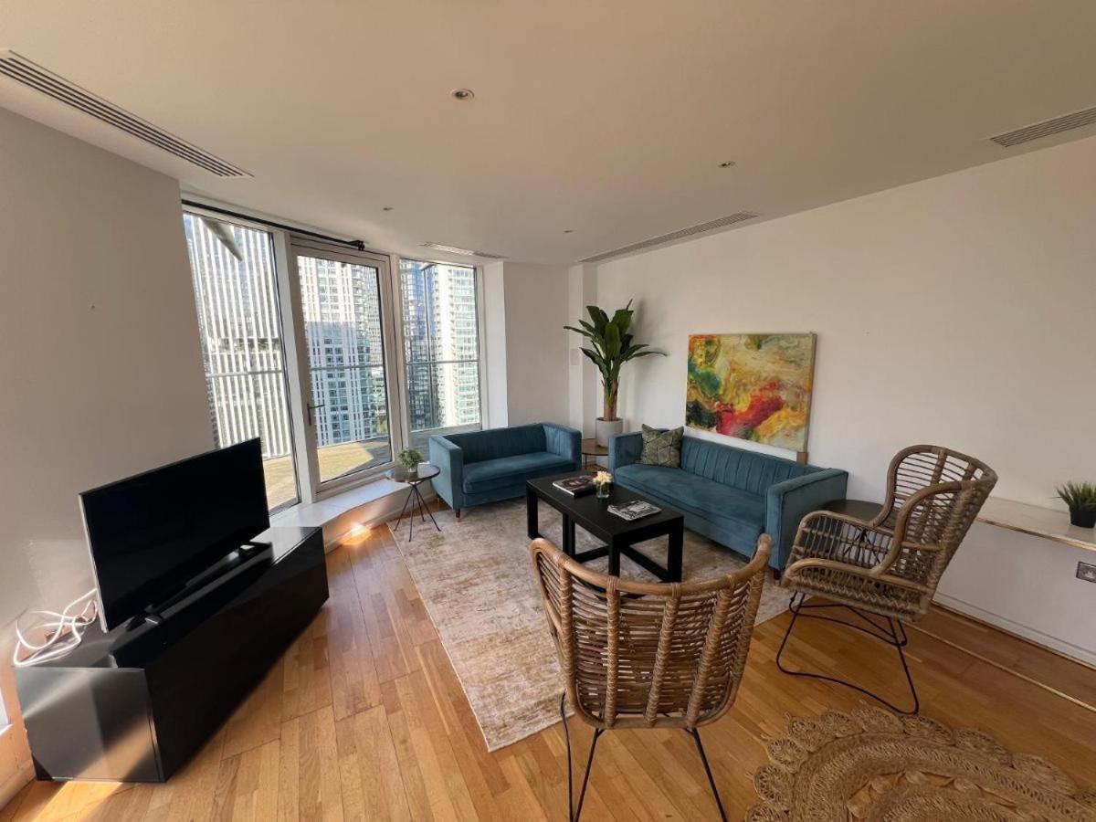 Panoramic View In Canary Wharf Penthouse * Londra